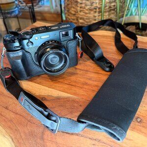 Fujifilm X100VI Black — Complete Kit — Leather Case + Fuji Adapter + Filter + Ba